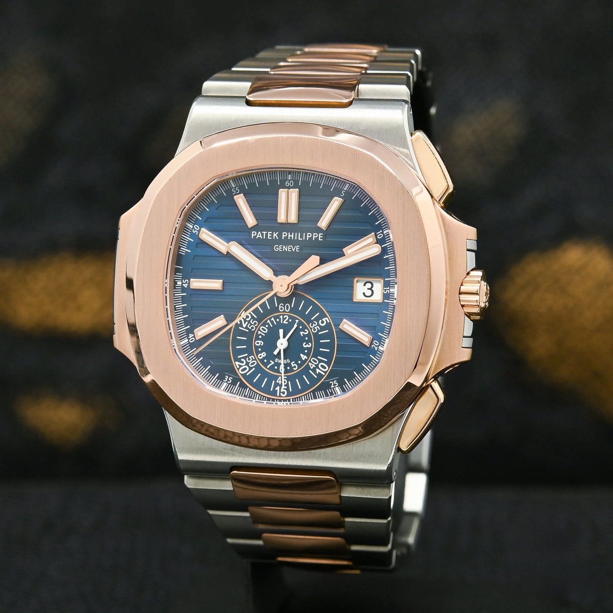 https://www.watchesworld.com/wp-content/uploads/2023/08/41mm-patek-philippe-nautilus-5980ar-montre-or-rose-bijoux-medusa-homme-quebec-canada-519-1.jpg