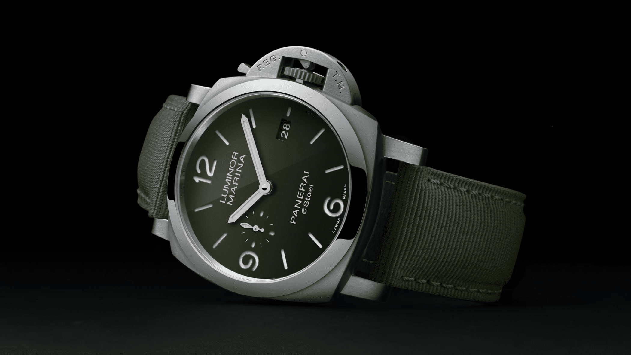 panerai-luminor-esteel-green.png